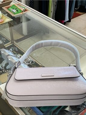 Light Lavender Women's Shoulder Bag - Elegant Everyday Style